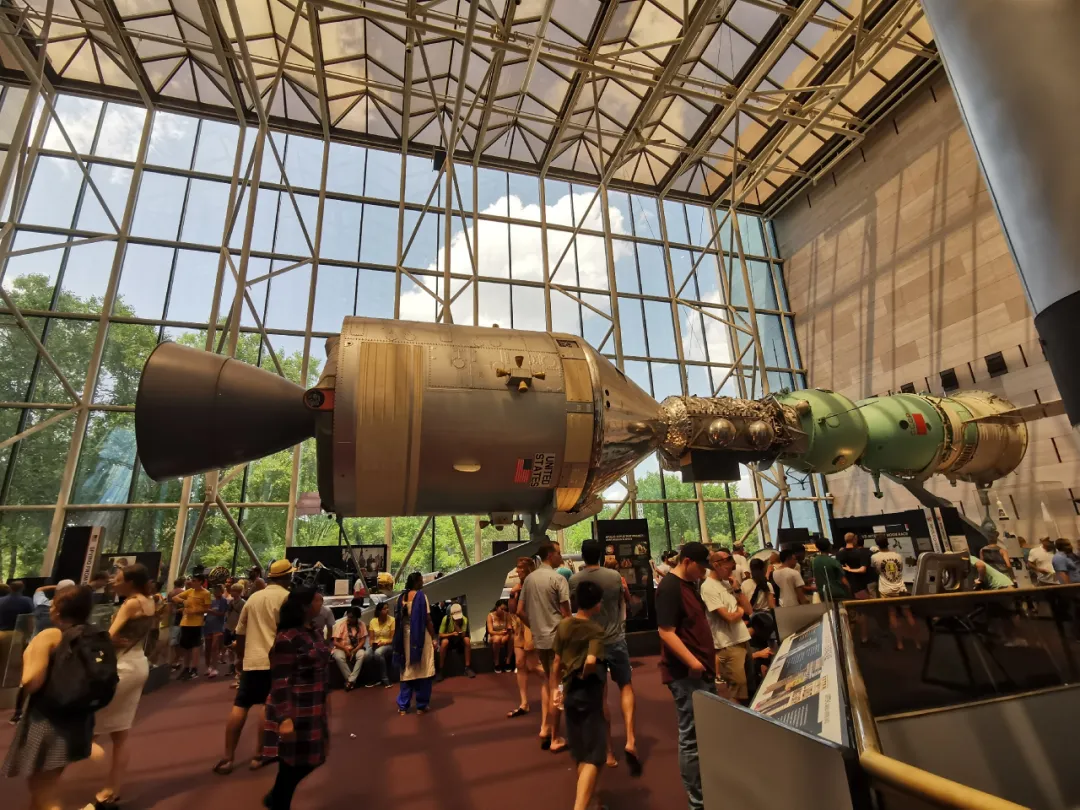 美國(guó)國(guó)家航空航天博物館，獨(dú)特的空天飛行展陳設(shè)計(jì)(圖9)